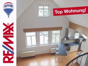 Angebot: Eine Galeriewohnung zum Verlieben – 2,5 Zimmer mit Charme!